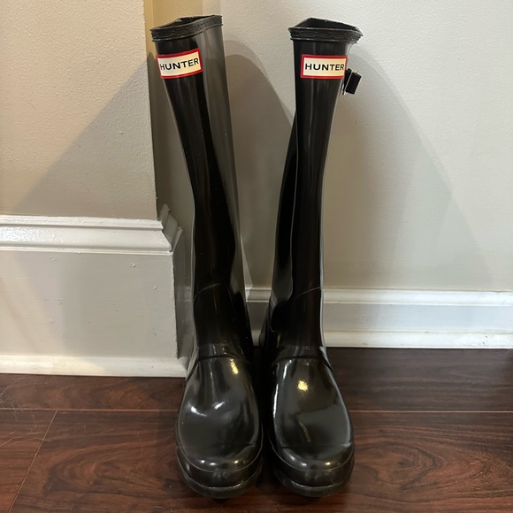 Hunter Shoes - Hunter black rainboots size 8